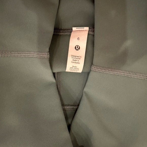 lululemon leggings - Picture 4 of 4